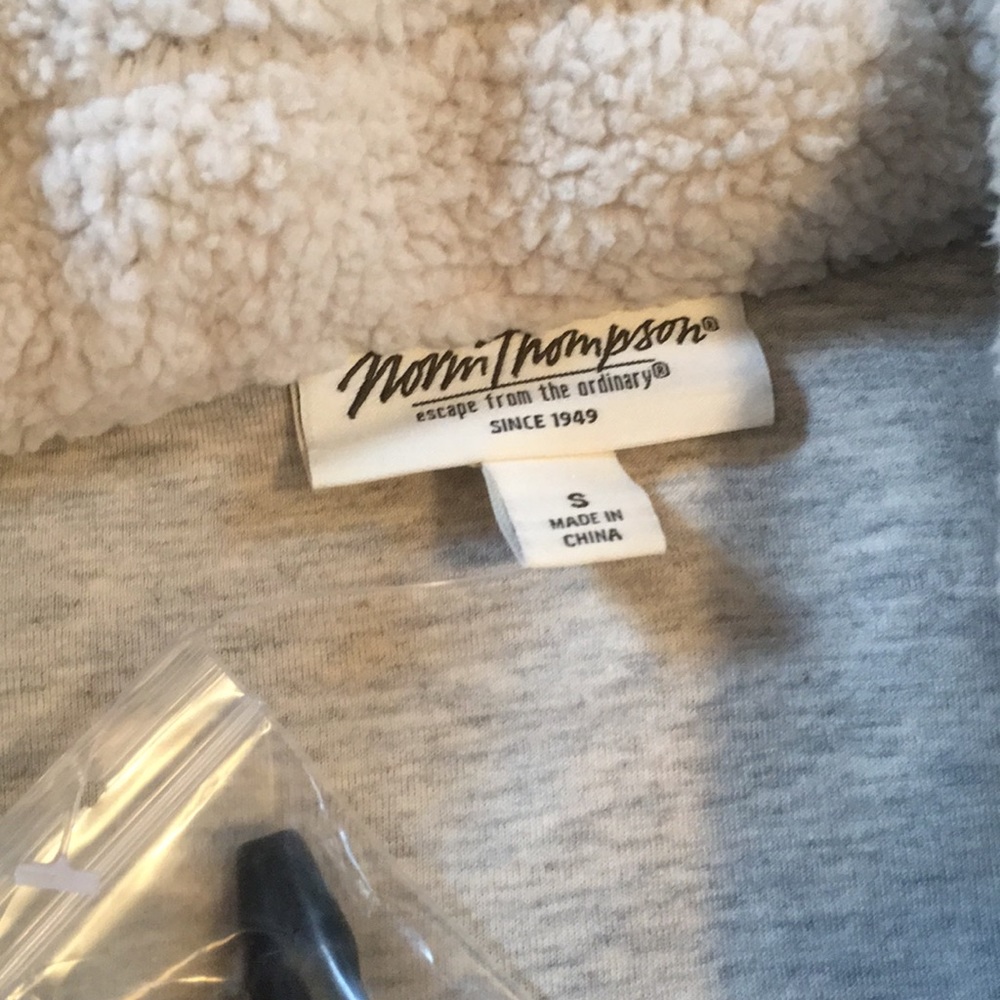 Norm Thompson plush perfect jacket - Picture 3 of 6